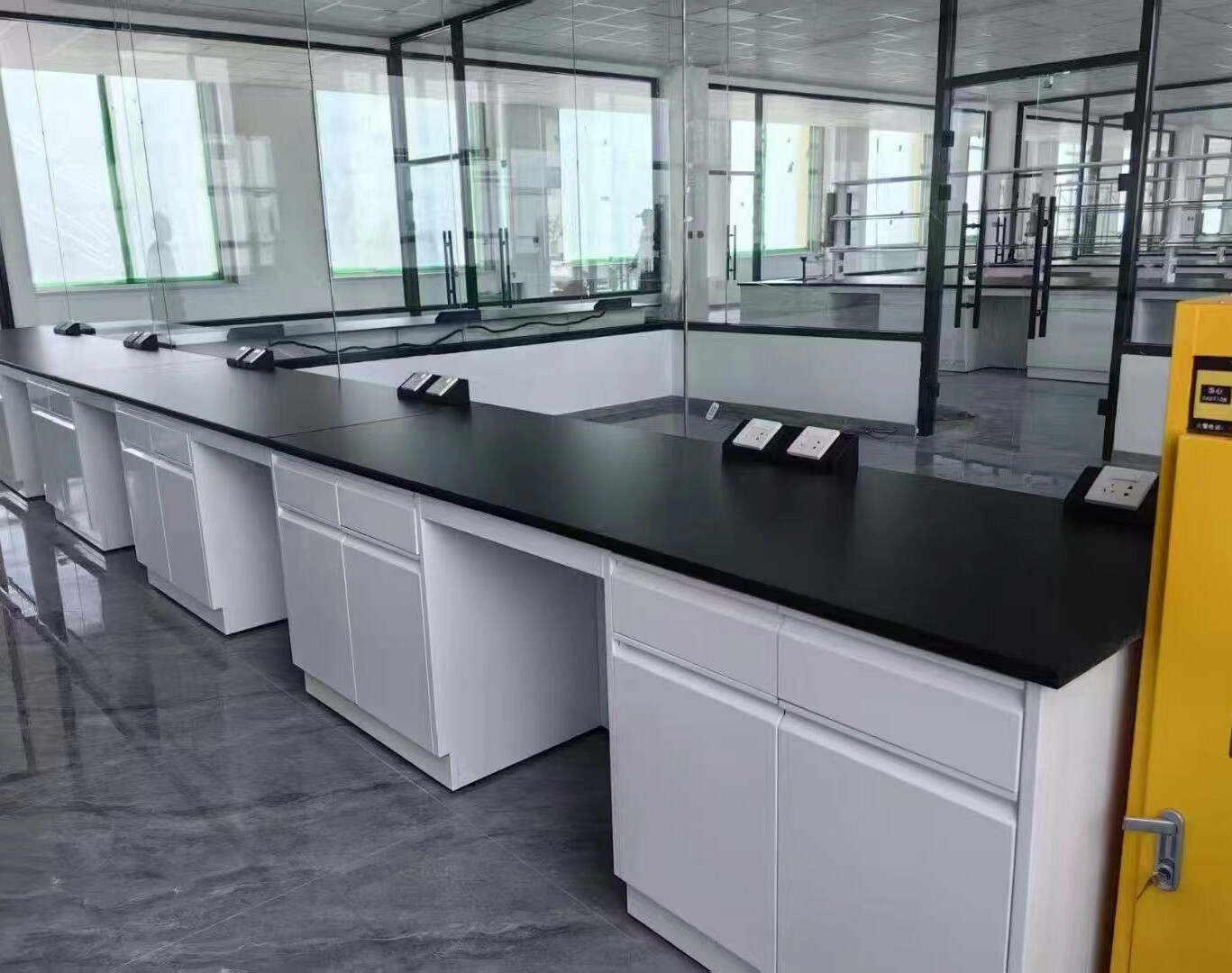 自来水检测实验室