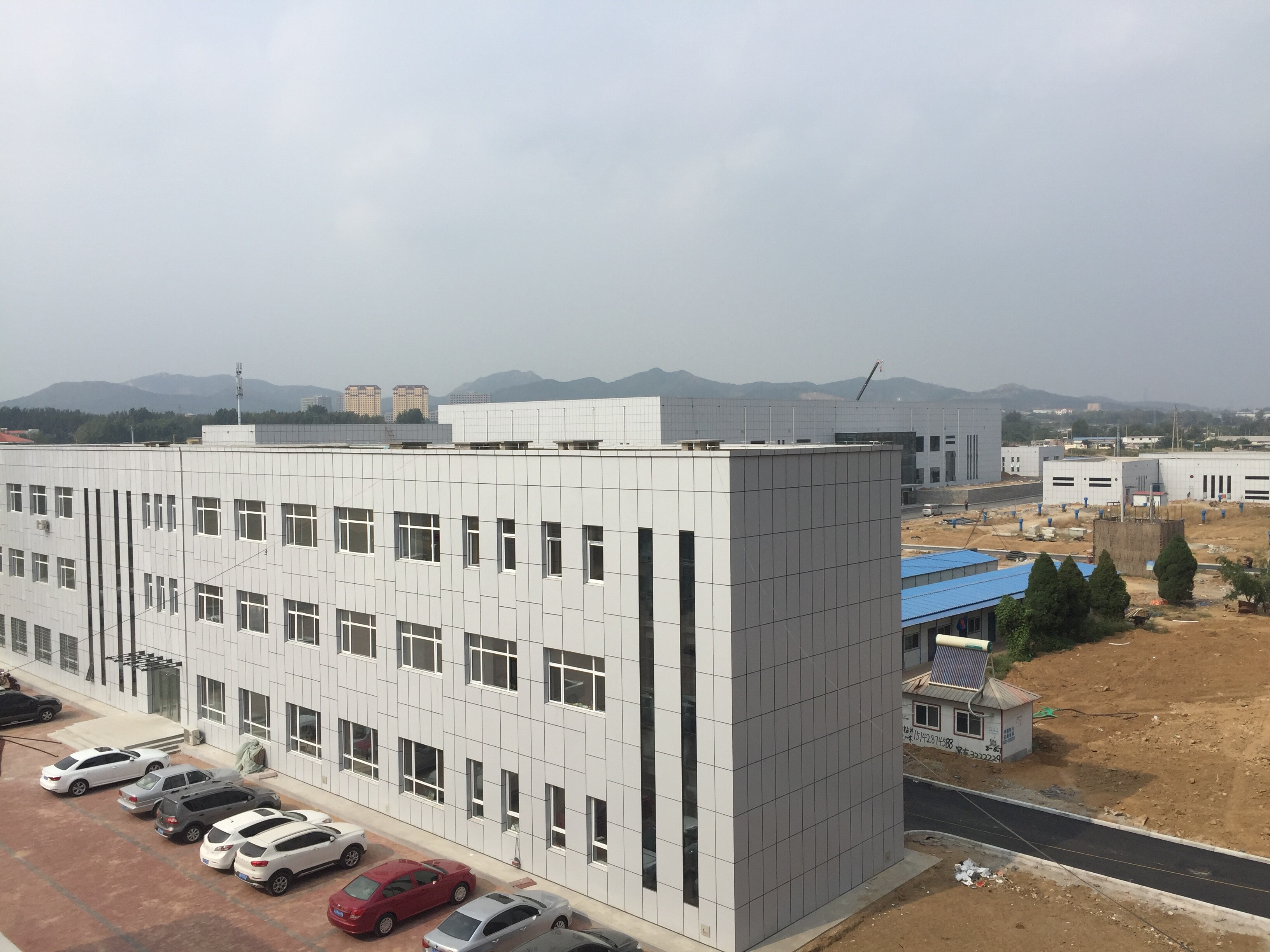 实验室装修设计应规范化-选择专业的实验室建设公司