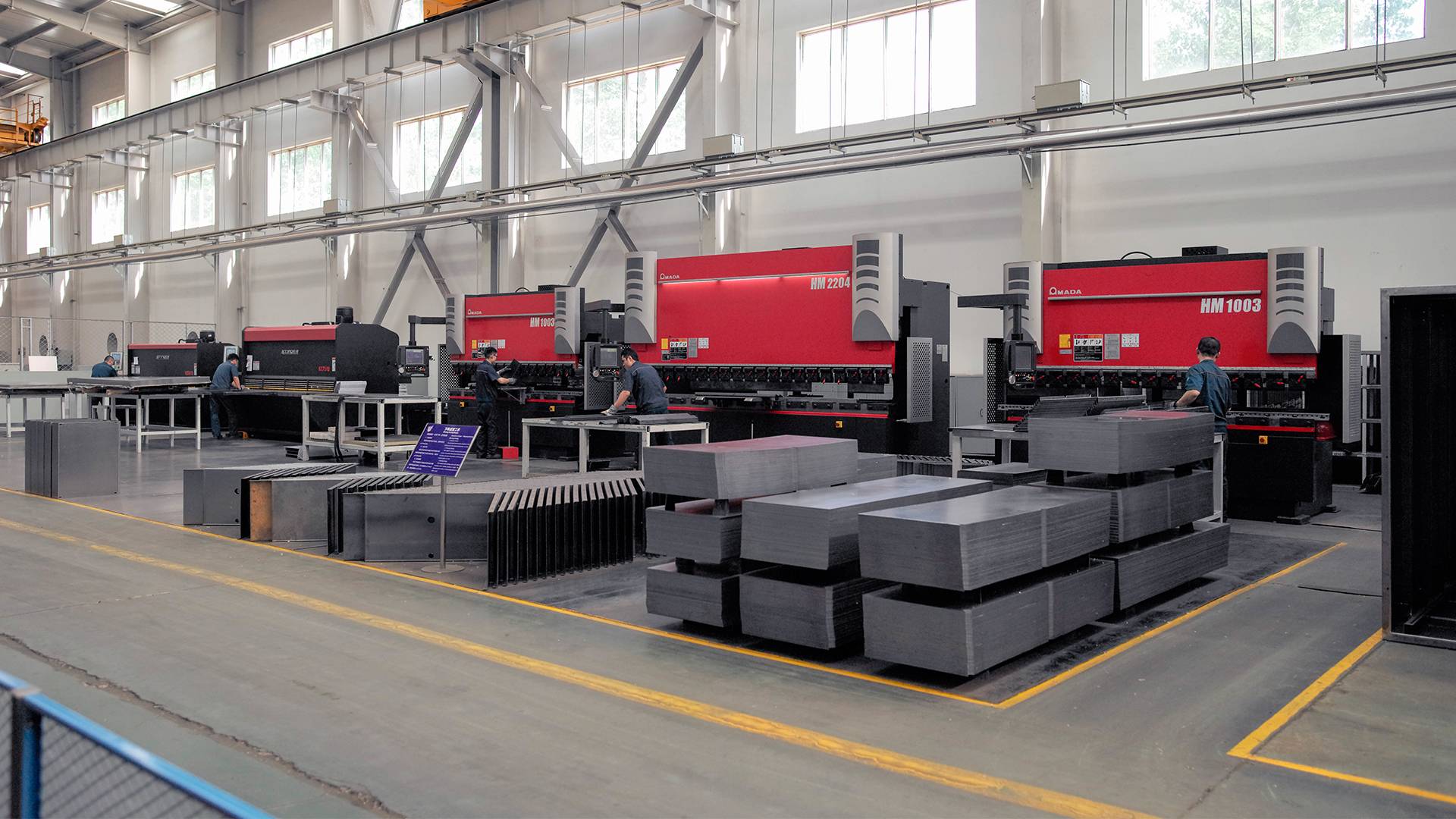 日本阿曼达折弯机