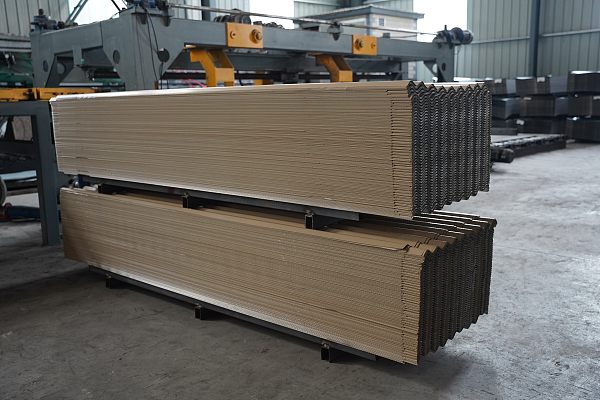 5-7-2, Tuiles colorées pressées