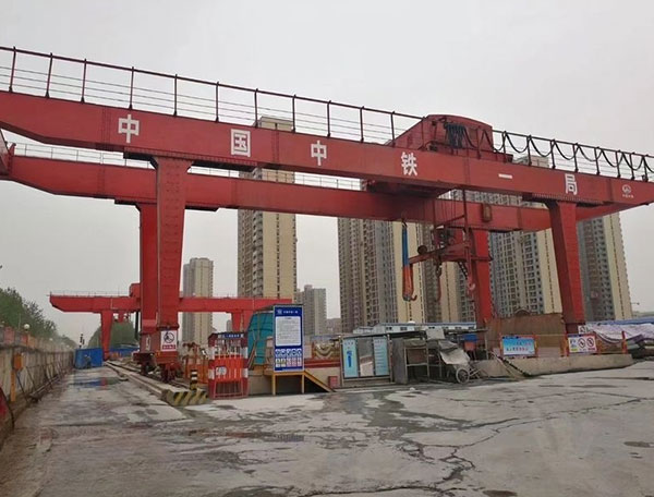 中原重工解析起重机吊钩安全隐患