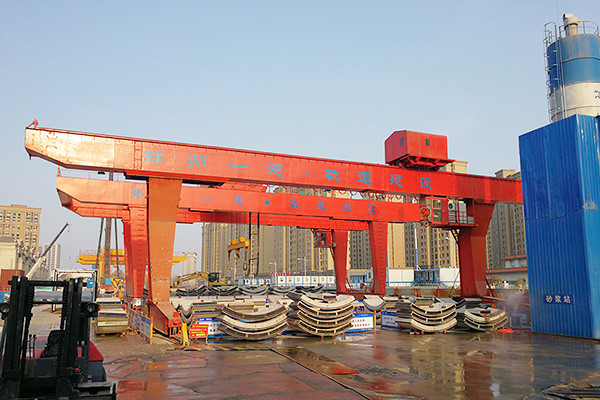 单小车通用门式起重机