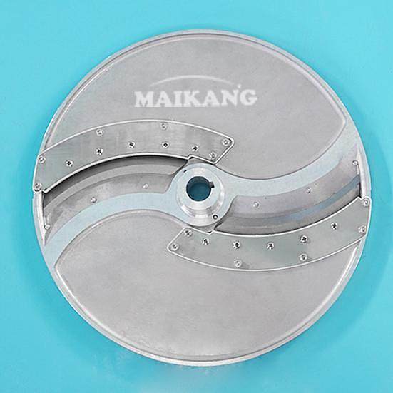 Stainless steel blade: Sharp and hard, it cuts long-stemmed vegetables with smooth edges,no water seepage, and no uncut connections.