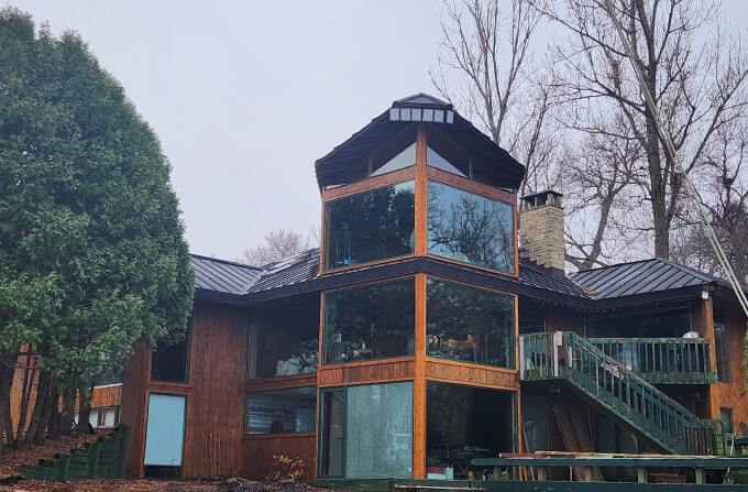 USA Lakeside villa