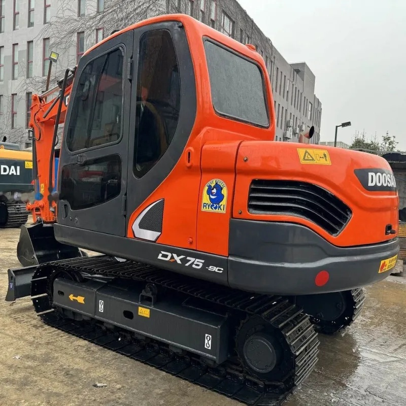 Pelle Doosan DX75 d'occasion