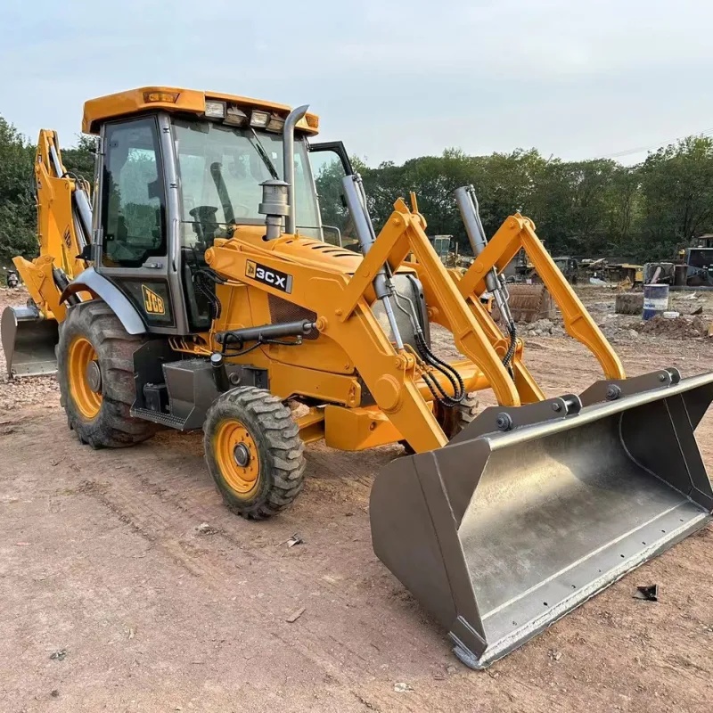 Chargeuse-pelleteuse JCB 3CX d'occasion