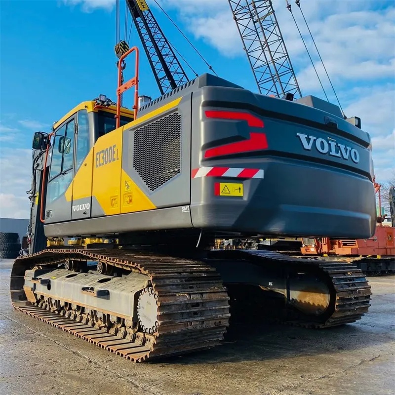 Excavadora Volvo EC300 Usada