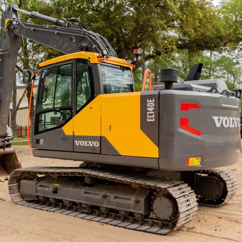 Excavadora Volvo EC140 Usada