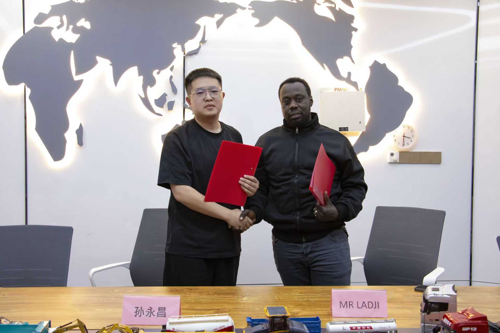 ¿Por qué elegir los semirremolques Lowbed de ZW GROUP en Costa de Marfil?