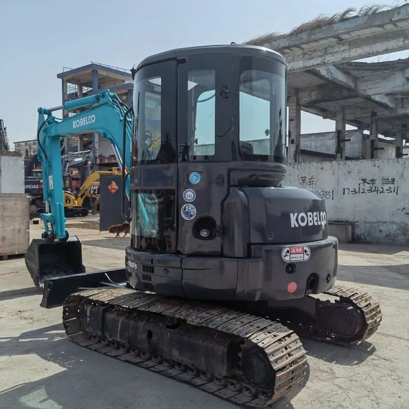 Escavadora Usada Kobelco SK55