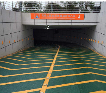 无震动止滑坡道