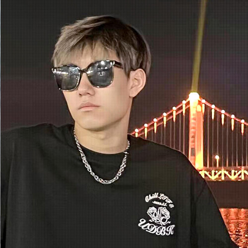 优秀毕业生：李奥