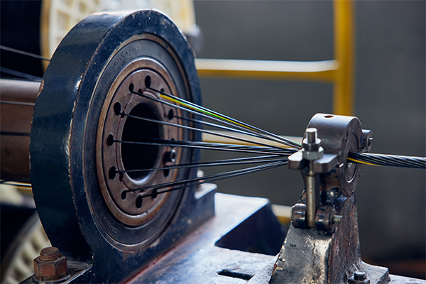 40余年廠家 匠心與創(chuàng)新