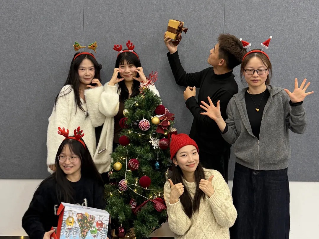 1769151967873220400236785664.jpg 图片