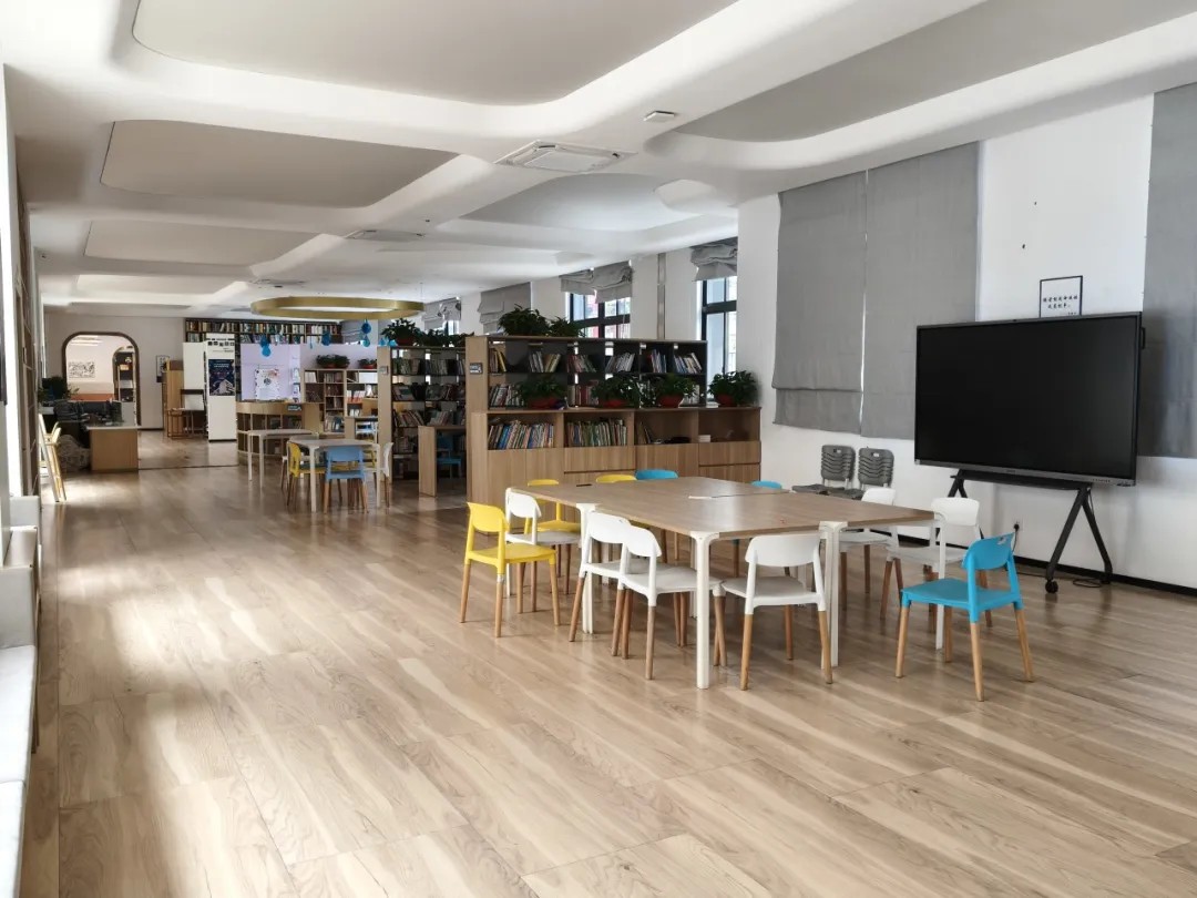 1769151967873220400236822528.jpg 图片