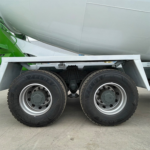 豪沃8x4混凝土搅拌罐详情9