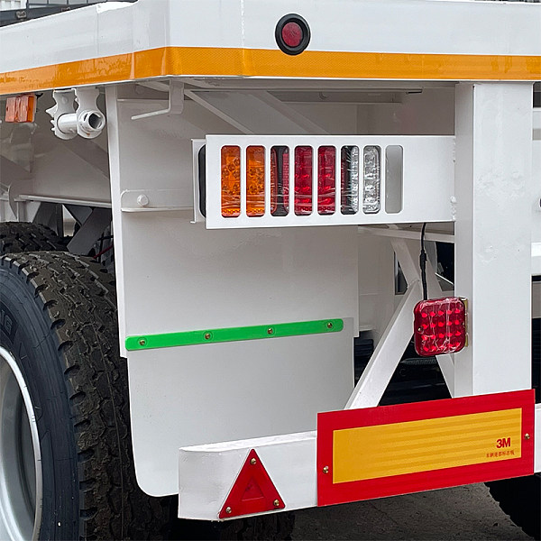 白色平板半挂 (3)