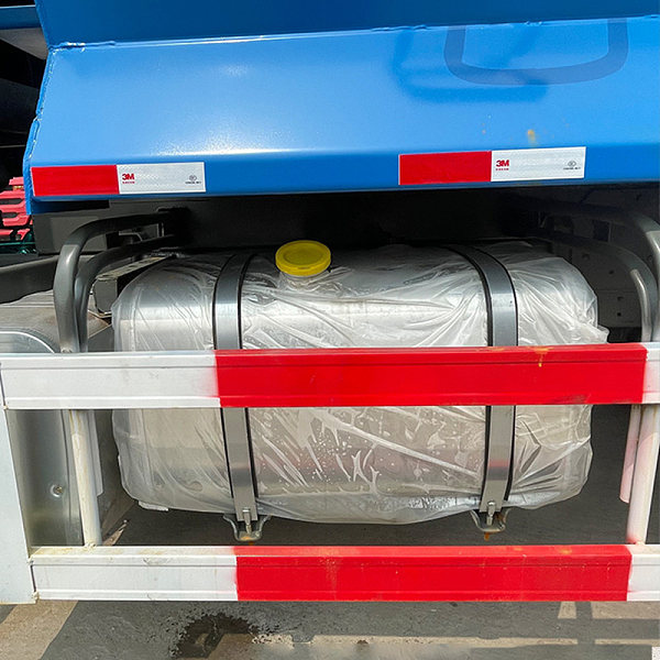 蓝色豪沃U型斗详情8