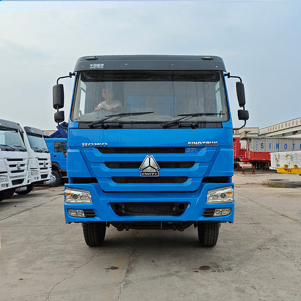 蓝色豪沃U型斗详情13