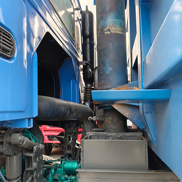 蓝色豪沃U型斗详情14