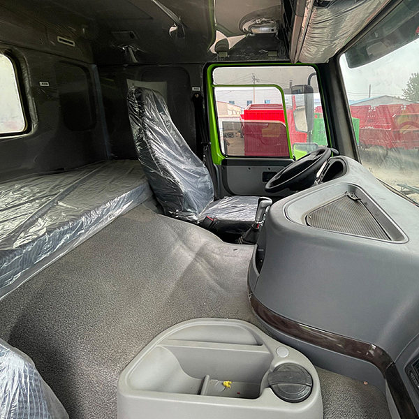 豪沃绿色自卸详情7