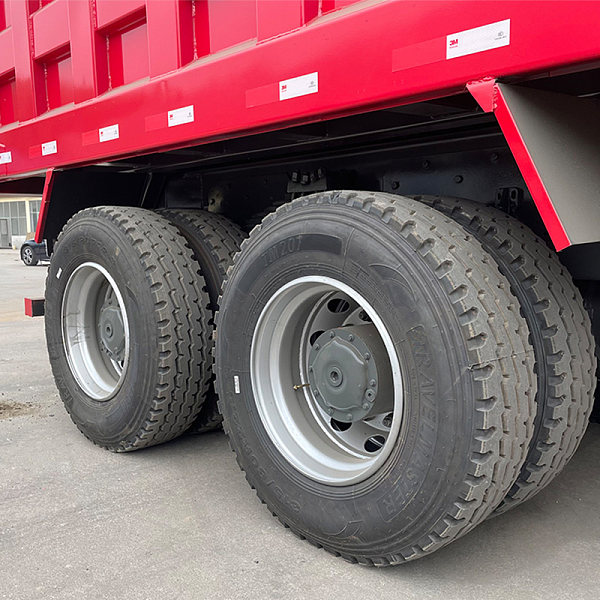 豪沃红色8x4详情10