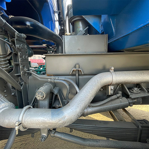 豪沃蓝色8x4详情17