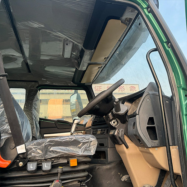 豪瀚绿白8x4详情3