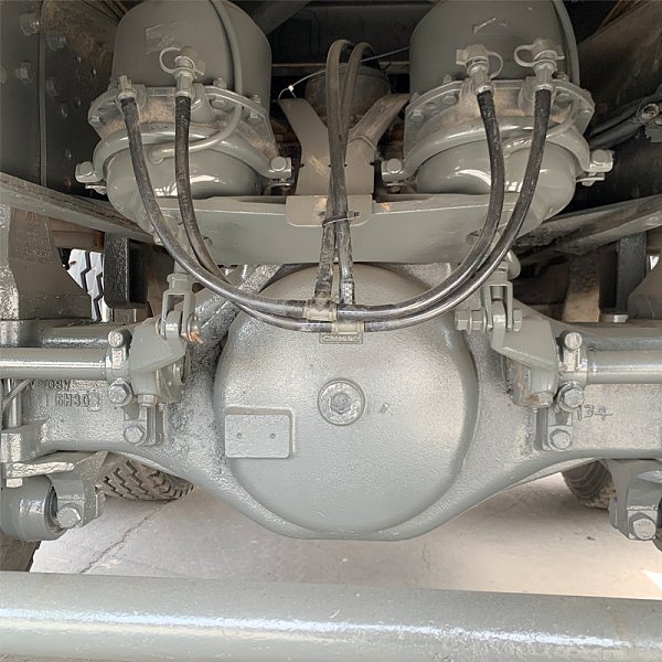 豪沃蓝色8x4详情6