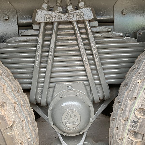 豪沃蓝色8x4详情7