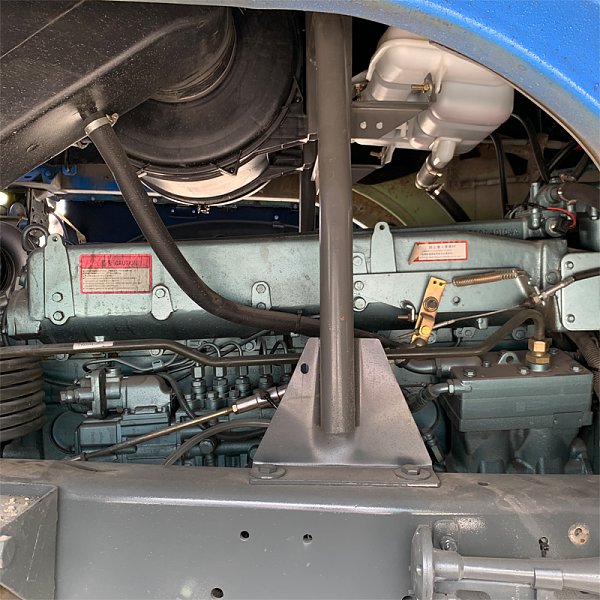 豪沃蓝色8x4详情9