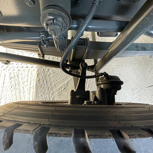 豪沃蓝色8x4详情12