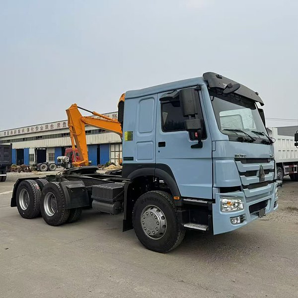 豪沃牵引浅蓝色详情5