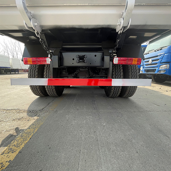 陕汽6x4自卸白色详情12