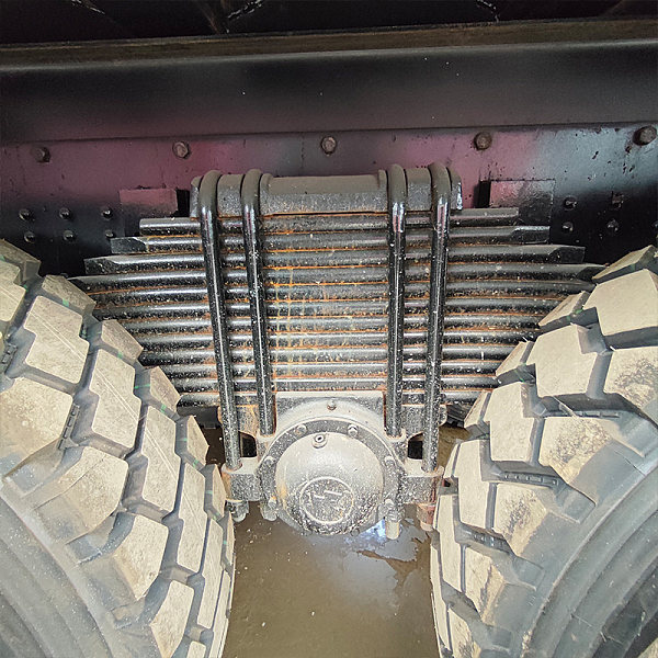 陕汽6x4自卸黑色详情8