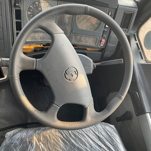 陕汽6x4自卸黑色详情11