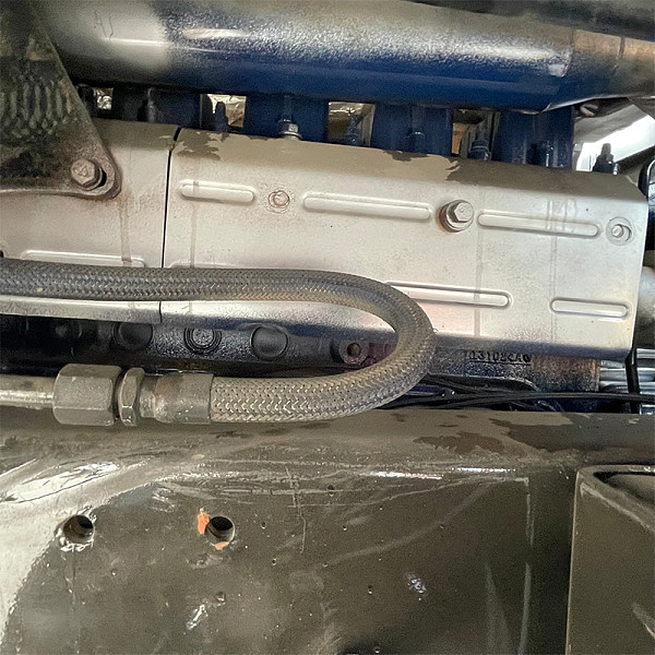 陕汽6x4自卸灰色详情8