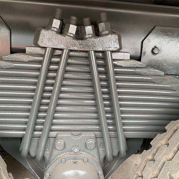 豪沃红色8x4自卸详情5