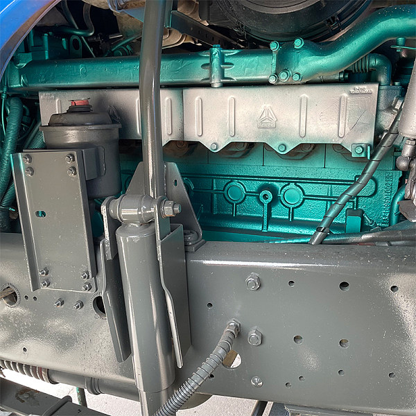 豪沃6x4U自卸蓝色详情1