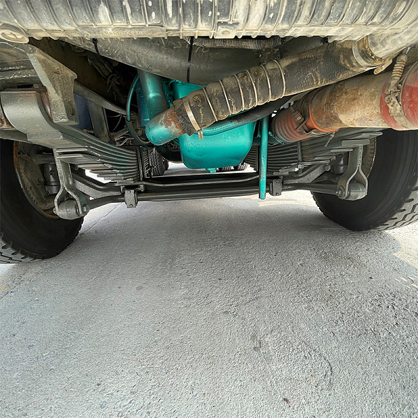 豪沃6x4U自卸蓝色详情3