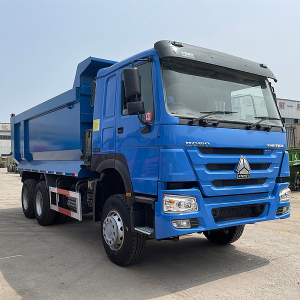 豪沃6x4U自卸蓝色详情5