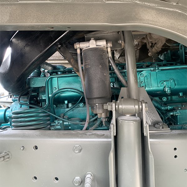 豪沃混凝土搅拌罐白色详情3