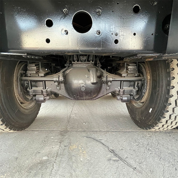 陕汽洒水白色详情8