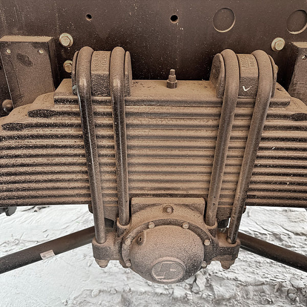 陕汽6x6自卸黄色详情2