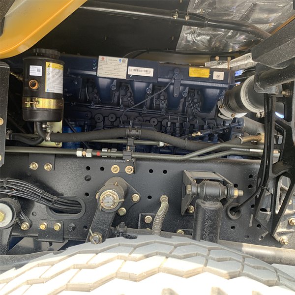 陕汽8x4自卸黄色详情3