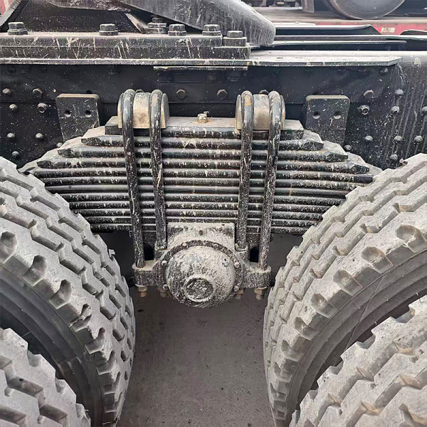 陕汽X3000牵引蓝色详情4