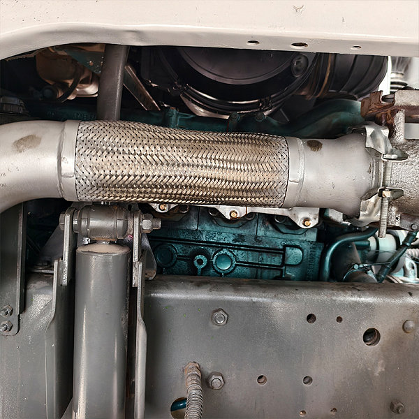 豪沃6x4油罐白色主图8