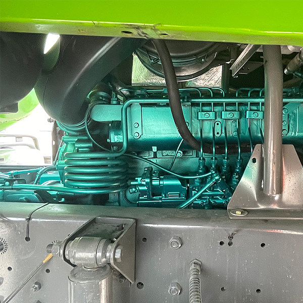 Détails verts du réservoir d'huile 6x4 HOWO 8