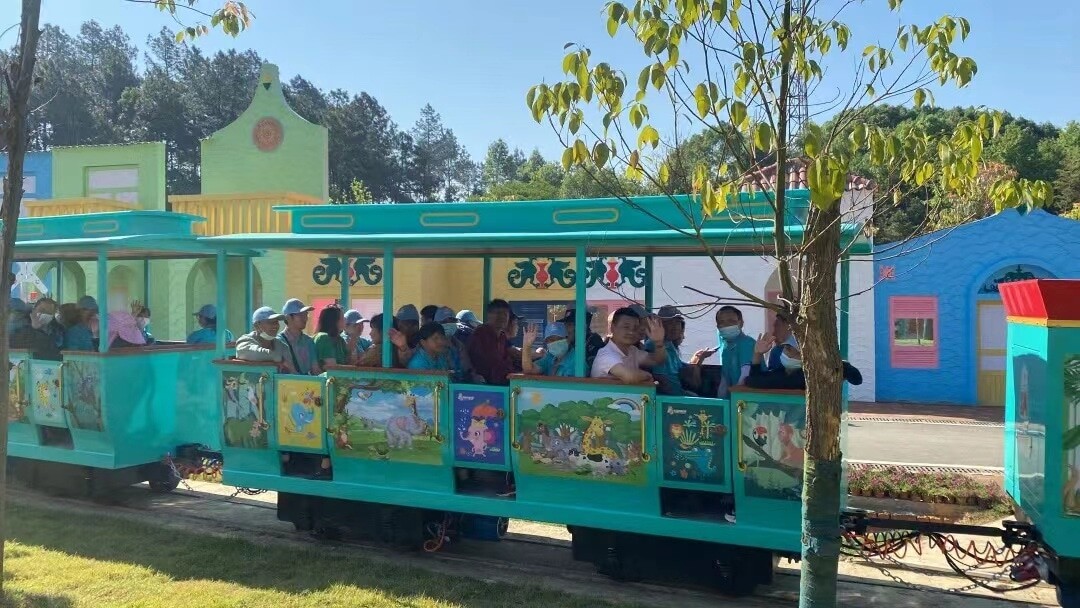 HYC-72座轨道观光火车