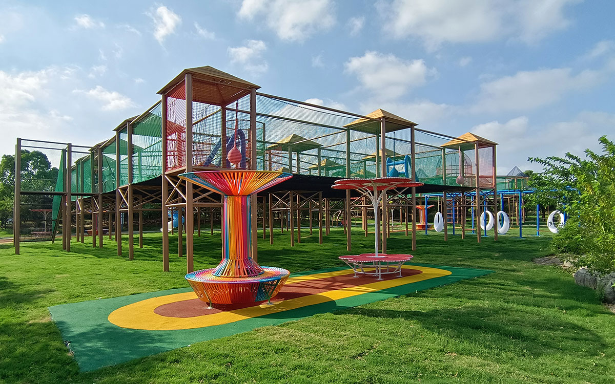 梅花湾绳网乐园